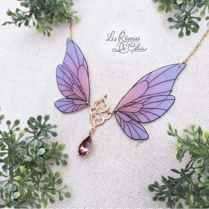 MAJESTIEL - Grand collier ailes de fée rose mauve et doré