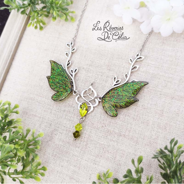 SYLVANIA - Collier Ailes de fée sylvestre vert brillant