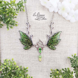 SYLVANIA - Collier Ailes de fée sylvestre vert clair brillant