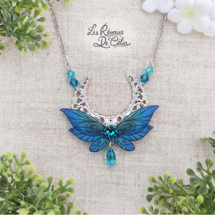 LUNA - Collier Ailes de fée lune bleu mat