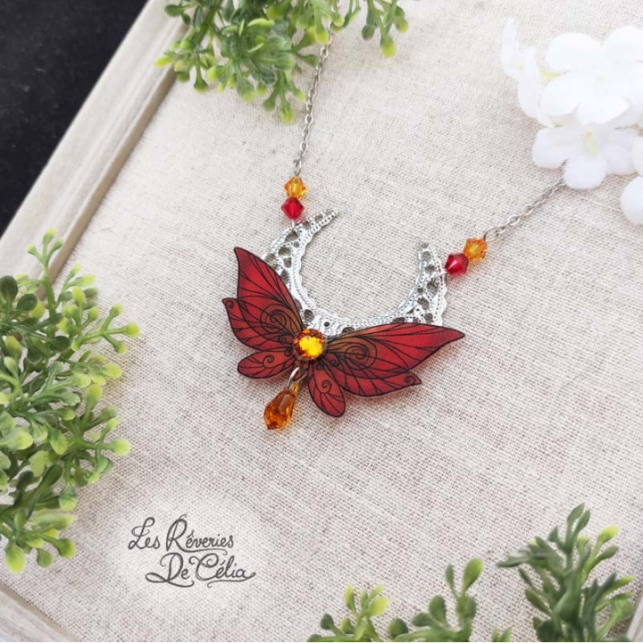 LUNA - Collier Ailes de fée lune rouge mat