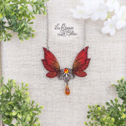 EVERLYNE - Collier Ailes de fée Art Nouveau rouge mat (version 1)