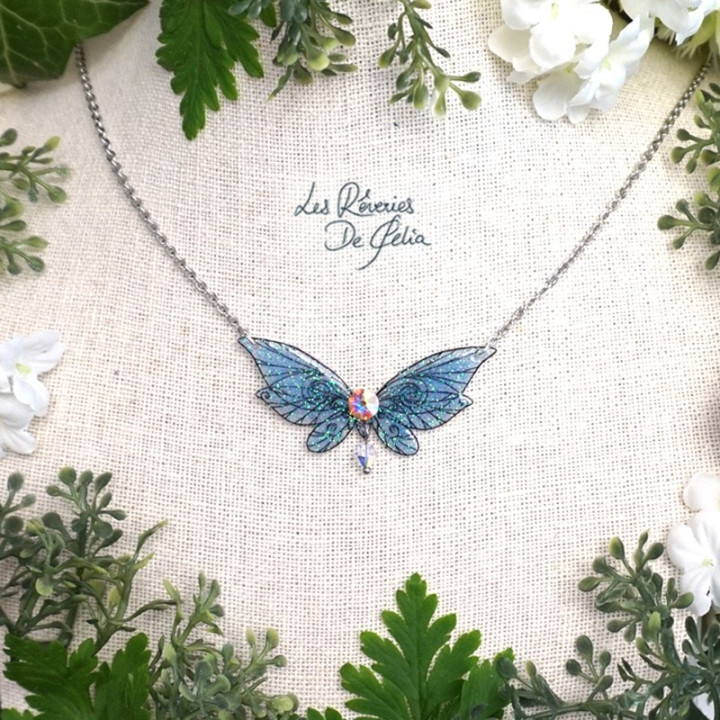 LUTINE - Mini collier ailes de fée bleu