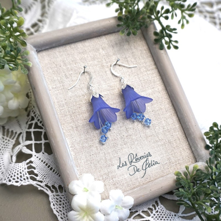 MIRANA - Boucles d'oreilles fleurs bleues foncées