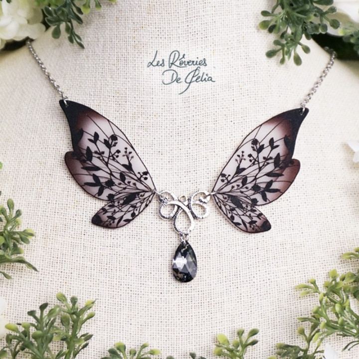 MAJESTIEL - Grand collier ailes de fée noir et argenté