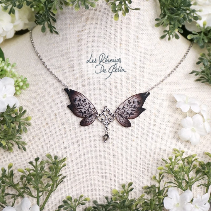 ALDÉRA - Petit collier ailes de fée noir