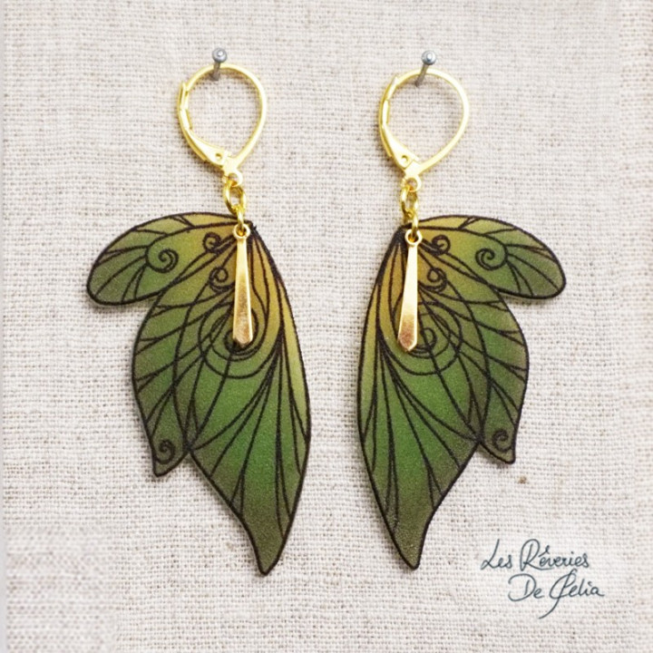 SÉLÈNE - Boucles d'oreilles ailes de fée doré et vert