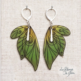 SÉLÈNE - Boucles d'oreilles ailes de fée argenté et vert