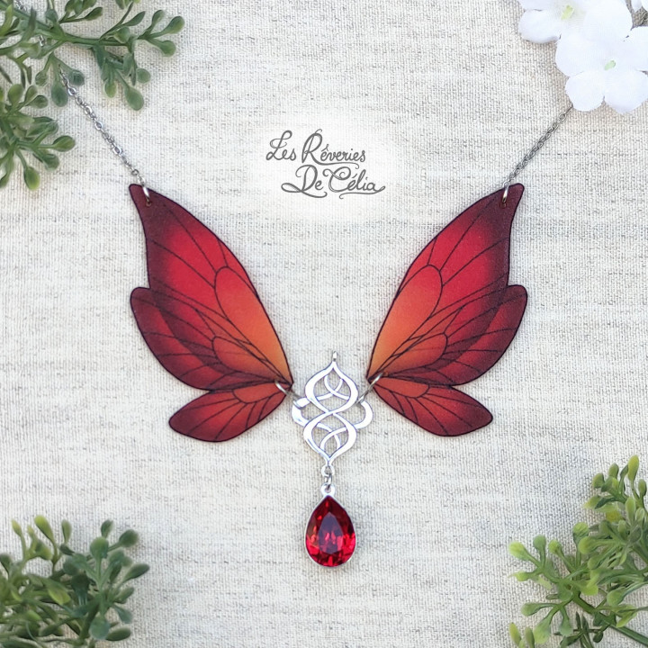 MAJESTIEL - Grand collier ailes de fée rouge et argenté