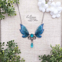 EVERLYNE - Collier Ailes de fée Art Nouveau bleu galaxy